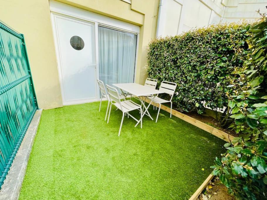 Apartamento Le Bel Iris - Acces Direct Plage Châtelaillon-Plage Exterior foto